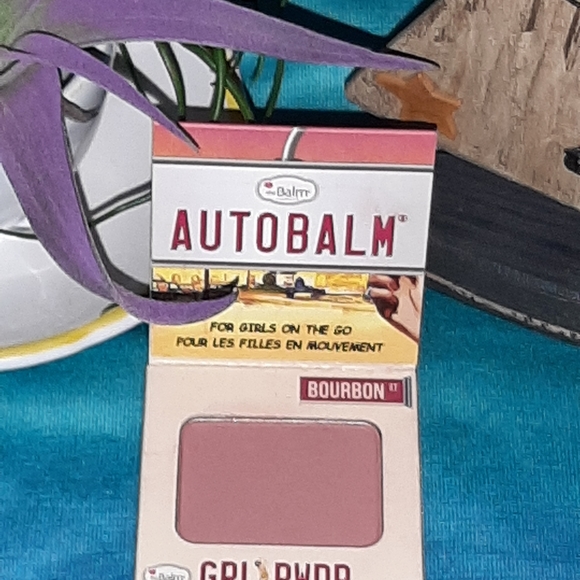 "Cheeks on the Go" (blush) - Picture 2 of 4